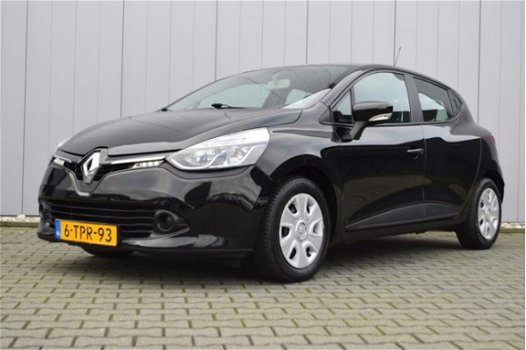 Renault Clio - 1.5 dCi ECO 90pk Expression Airco, Navigatie, Cruise control, Bluetooth telefonie - 1