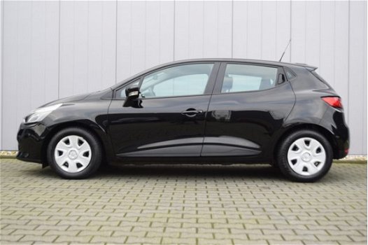 Renault Clio - 1.5 dCi ECO 90pk Expression Airco, Navigatie, Cruise control, Bluetooth telefonie - 1