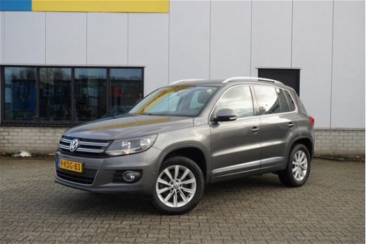 Volkswagen Tiguan - 2.0 TDI DSG 4-M SPORT & STYLE NAV TREKHAAK - 1