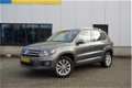 Volkswagen Tiguan - 2.0 TDI DSG 4-M SPORT & STYLE NAV TREKHAAK - 1 - Thumbnail