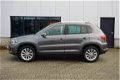 Volkswagen Tiguan - 2.0 TDI DSG 4-M SPORT & STYLE NAV TREKHAAK - 1 - Thumbnail