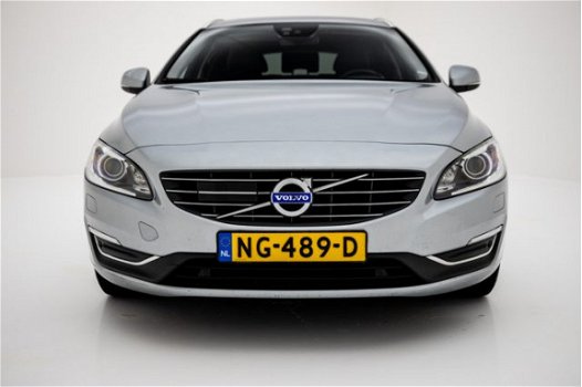 Volvo V60 - 2.4 D5 Twin Engine Special Edition 15 % Navi Pano Climate Standkachel Memory V+A ACC *€1 - 1