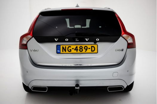 Volvo V60 - 2.4 D5 Twin Engine Special Edition 15 % Navi Pano Climate Standkachel Memory V+A ACC *€1 - 1