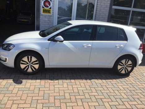 Volkswagen e-Golf - INCL BTW/ CLIMATE CONTROLE 2 ZONES/ DSG/ PDC VOOR EN ACHTER/ LED VERLICHTING - 1