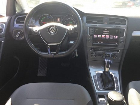 Volkswagen e-Golf - INCL BTW/ CLIMATE CONTROLE 2 ZONES/ DSG/ PDC VOOR EN ACHTER/ LED VERLICHTING - 1