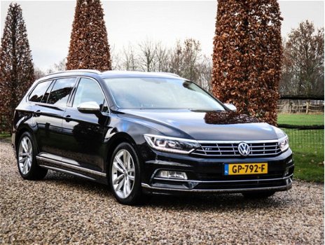 Volkswagen Passat Variant - 1.6 TDI R-Line Leer A-Camera Virtual Cocpit Pano/dak Adap.Cruise Nieuwst - 1