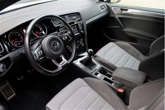 Volkswagen Golf - 1.4 TSI * R-LINE * NAVIGATIE/ XENON/ LED/ KEYLESS/ 18 INCH - 1