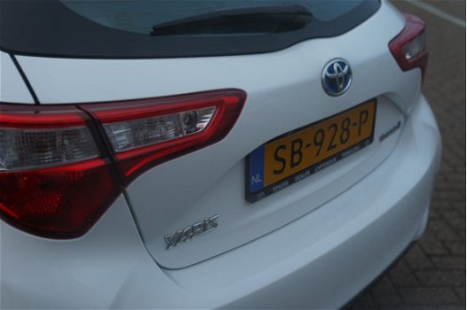 Toyota Yaris - 1.5 Hybrid 74pk 5D CVT Aspiration - 1