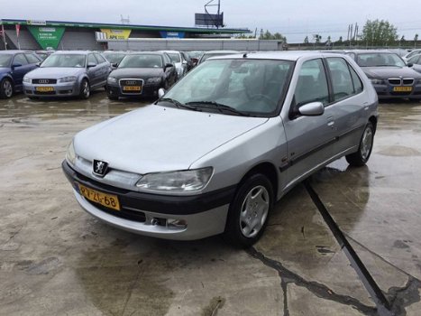 Peugeot 306 - 1.8 XT - 1