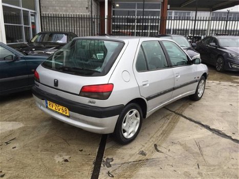 Peugeot 306 - 1.8 XT - 1