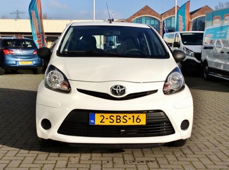 Toyota Aygo - 1.0 12V VVT-I Now 5DRS - 1