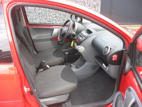 Toyota Aygo - 1.0-12V Comfort - 1