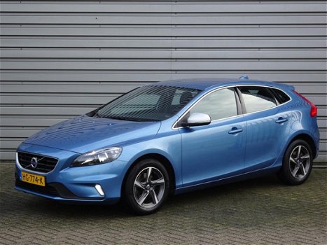 Volvo V40 - T2 122PK R-Design | Navigatie | Telefoon - 1