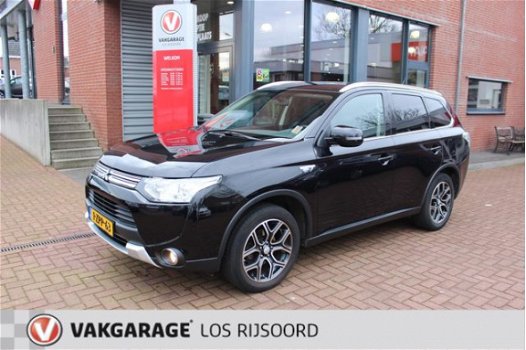 Mitsubishi Outlander - 2.0 PHEV 4WD CVT 5P Executive Edition X-Line - 1