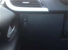 Peugeot 207 - 1.4 VTi Access | Airco | Navigatie Nieuw Binnen