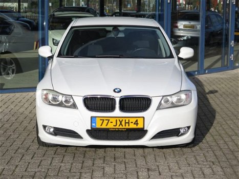 BMW 3-serie - 318i 143 PK AUT. SEDAN | NAVI | CRUISE | CLIMATE | PRIVACY - 1