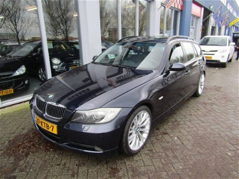 BMW 3-serie Touring - 325i Dynamic Executive - 1