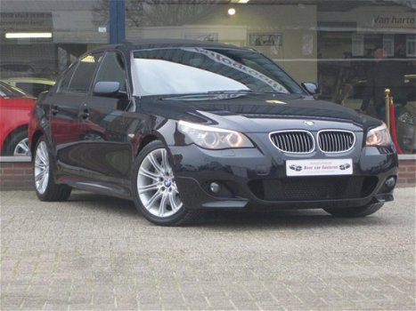 BMW 5-serie - 535D M Edition ll AUT/Navi/Schuifdak/Leder/Xenon/VOL Dealer OH/2e eigenaar/Topstaat - 1