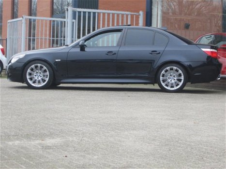 BMW 5-serie - 535D M Edition ll AUT/Navi/Schuifdak/Leder/Xenon/VOL Dealer OH/2e eigenaar/Topstaat - 1