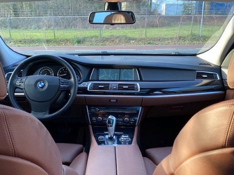 BMW 5-serie Gran Turismo - 535i High Executive Panorama/Head-Up/Xenon/18