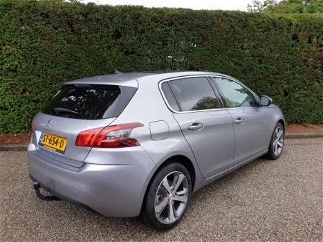 Peugeot 308 - 1.2 PureTech Allure 110PK - 1