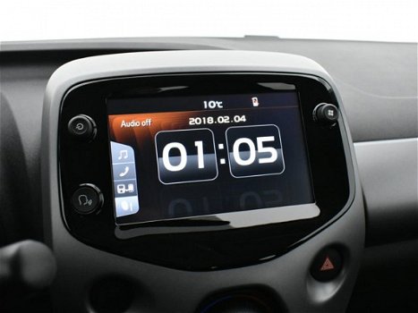 Toyota Aygo - 5-drs 1.0 X-Play | 5 jaar onderhoud | Apple CarPlay en Android Auto | Airco | - 1