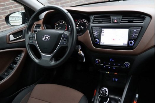 Hyundai i20 - 1.0 T-GDi Comfort | Navigatie | Achteruitrijcamera | Climate control | Cruise control - 1