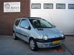 Renault Twingo - 1.2-16V Epicéa panoramadak/met boekjes/NAP - 1 - Thumbnail