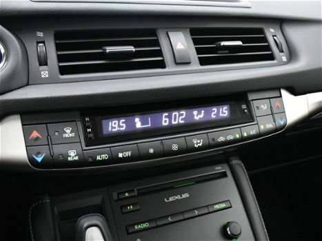 Lexus CT 200h - 25th Edition Navigatie, Schuifdak, LED koplampen - 1