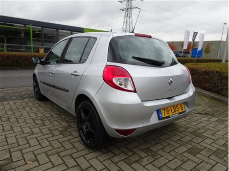 Renault Clio - 1.2 TCe Sélection Business navi / lmv / climate co ntrol - 1