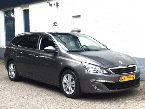 Peugeot 308 - 1.6 HDi 120pk Blue Lease Executive met Navigatie en Panoramadak - 1