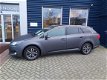 Toyota Avensis Wagon - 1.8 VVTi Dynamic Business *NAVIGATIE*CAMERA*STOELVERWARMING*CLIMA*LMW* | NEFK - 1 - Thumbnail