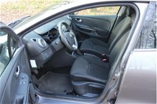 Renault Clio Estate - 1.5 dCi ECO Night&Day, Navigatie, Airco