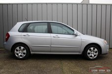 Kia Cerato - 1.6 LX AIRCO 134523 KM nwe apk