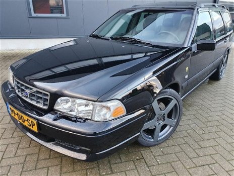 Volvo V70 - 2.4 R AWD - 1