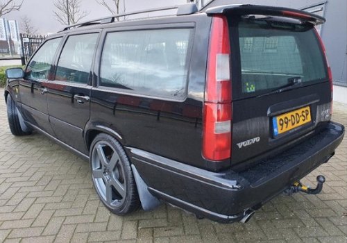 Volvo V70 - 2.4 R AWD - 1