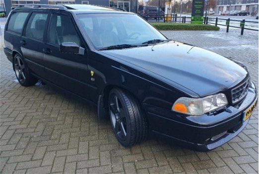 Volvo V70 - 2.4 R AWD - 1