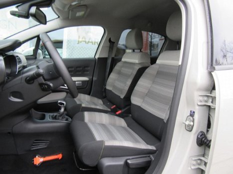 Citroën C3 - 110PK AUTOMAAT SHINE/NAVI/KEYLESS/DAB+/TREKH/CLIMA/RIJKLAAR - 1