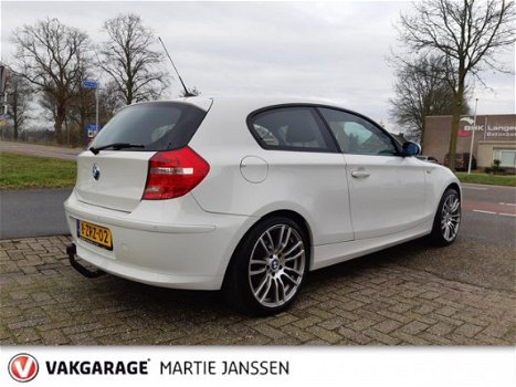 BMW 1-serie - 116i AIRCO - TREKHAAK - PARKEER SENSOREN - LM VELGEN 18 INCH - 1