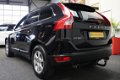 Volvo XC60 - 2.4D AWD Momentum LEDER NAVIGATIE CRUISE CONTROL CLIMATE CONTROL TREKHAAK ZEER MOOI - 1 - Thumbnail