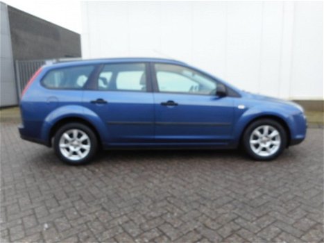 Ford Focus Wagon - 1.6-16V Trend 2006 Airco/cruise Nieuwe Apk - 1