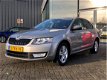 Skoda Octavia - 1.2 TSI Gr.tech Ambition Businessline, navi, trekhaak, 91.000 km. Dealeronderhouden - 1 - Thumbnail