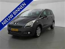 Peugeot 5008 - 1.6 THP AUT. GT 7-PERS. + PANORAMA / NAVIGATIE / TREKHAAK