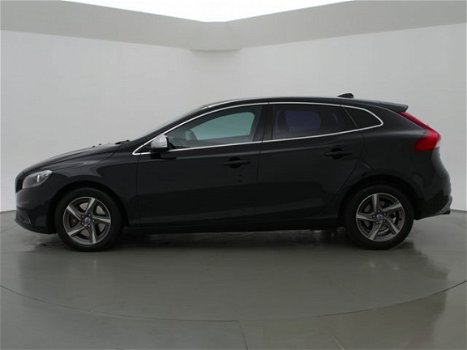 Volvo V40 - 2.0 D4 190 PK R-DESIGN + NAVIGATIE - 1