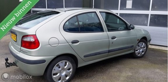 Renault Mégane - 1.6-16V Expression met airco werkend en APK - 1