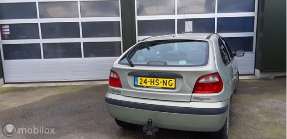 Renault Mégane - 1.6-16V Expression met airco werkend en APK - 1