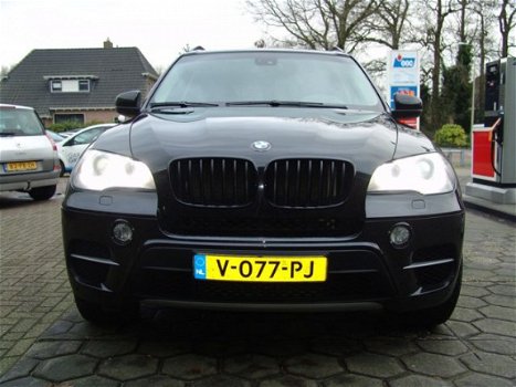 BMW X5 - 4.0D Grijs Kenteken NAVI/ECC/CRUISE/PANORAMADAK - 1