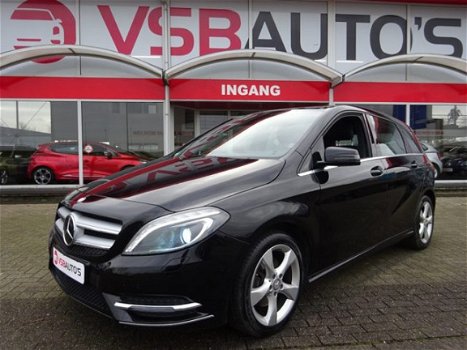 Mercedes-Benz B-klasse - B200 PRESTIGE 155PK PANORAMADAK LEER XENON ECC-AIRCO LMV - 1