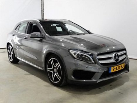 Mercedes-Benz GLA-Klasse - 200 Edition 1 AMG-PAKKET AUT. *PANORAMA+XENON+HARMAN-KARDON+1/2LEDER+ECC+ - 1