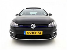 Volkswagen Golf - 1.4 TSI GTE (INCL-BTW) *VOLLEDER+NAVI-PROF+PANO+LED+DAB+CAMERA